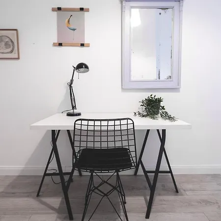 Downtown Palace District 3br Urban Retreat 아파트 부다페스트