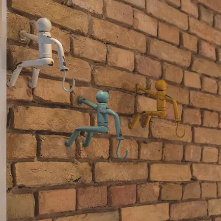 Downtown Palace District 3br Urban Retreat 아파트