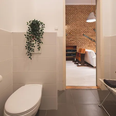 Downtown Palace District 3br Urban Retreat *