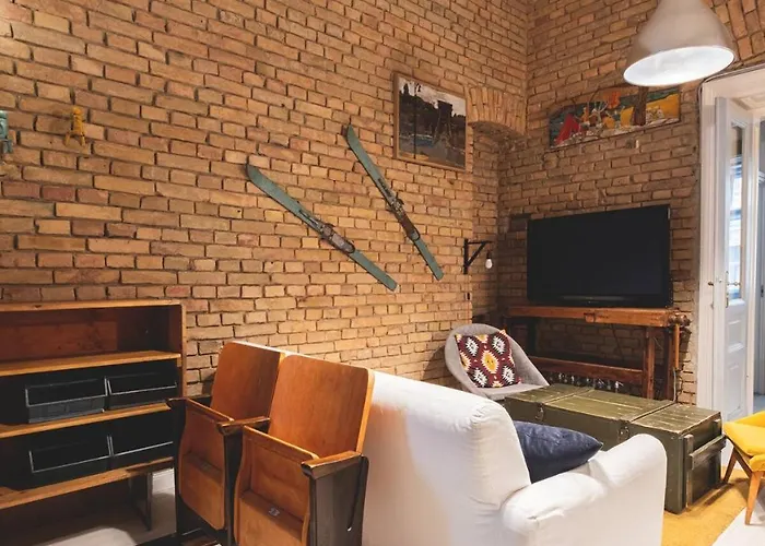 Downtown Palace District 3br Urban Retreat Lejlighed *