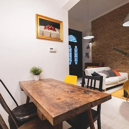 Downtown Palace District 3br Urban Retreat Daire *